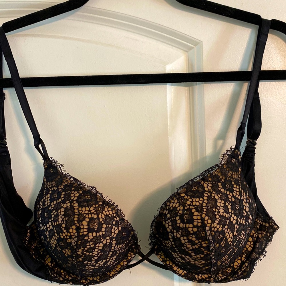 Victoria’s Secret Very Sexy Bra!